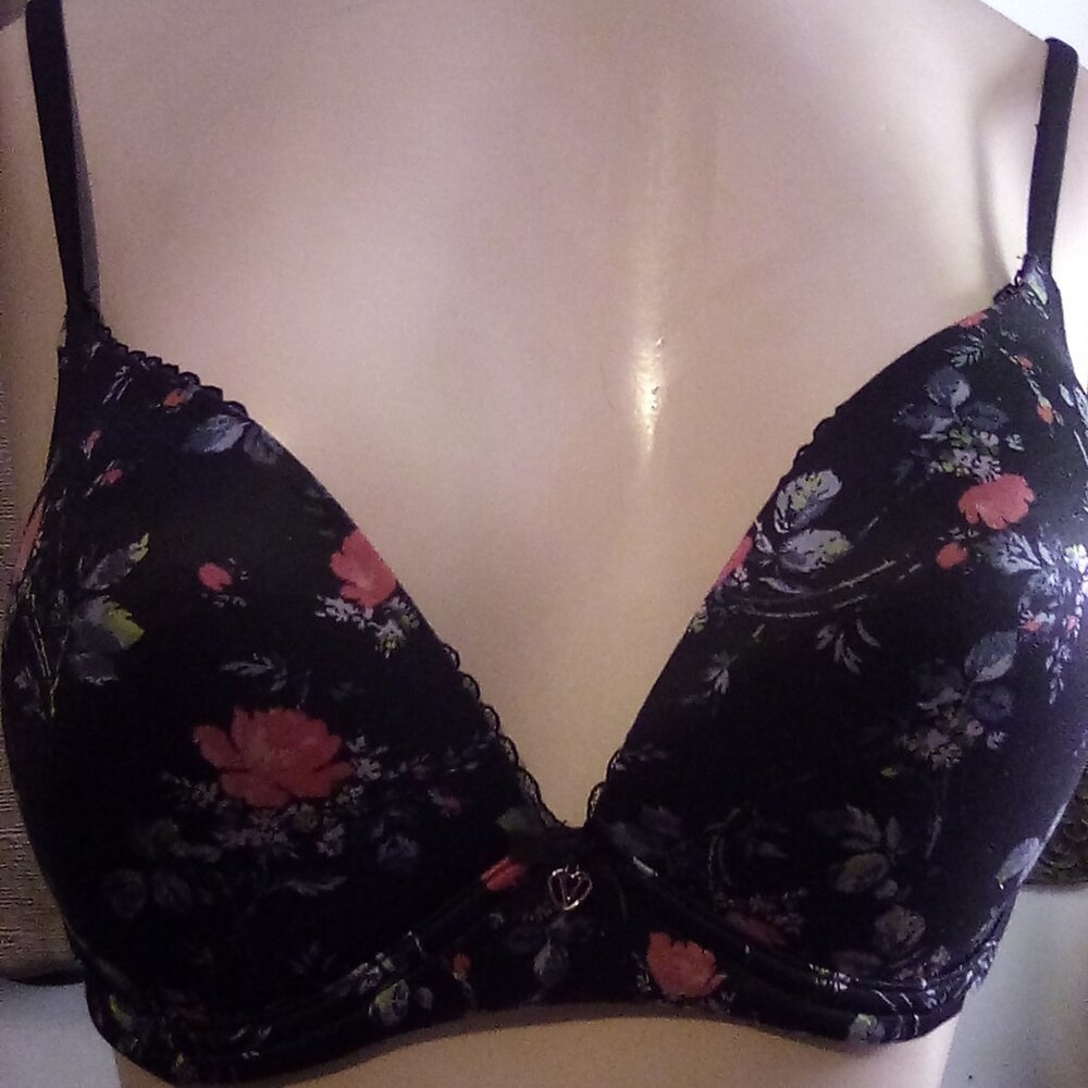 Victoria Secret black floral support bra. size 34 B